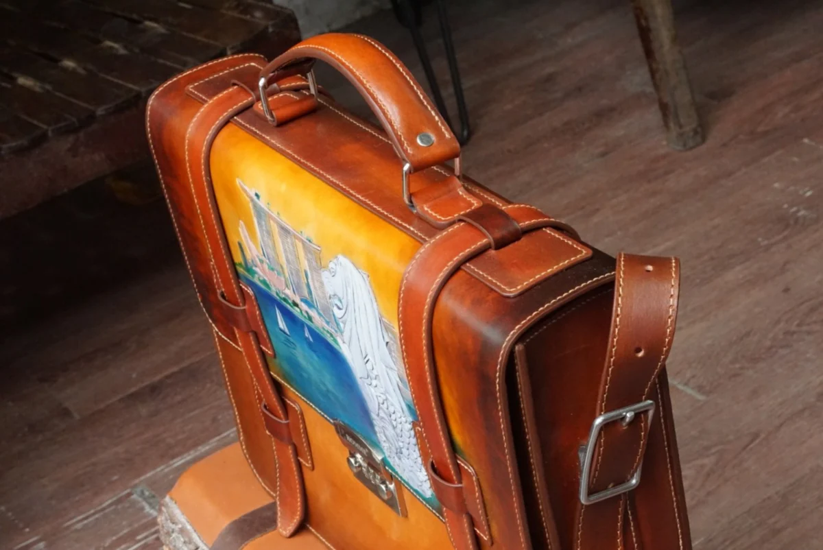 Saigon Leather’s Customizable Artfully Engraved Leather Briefcase version Singapore - Image 2