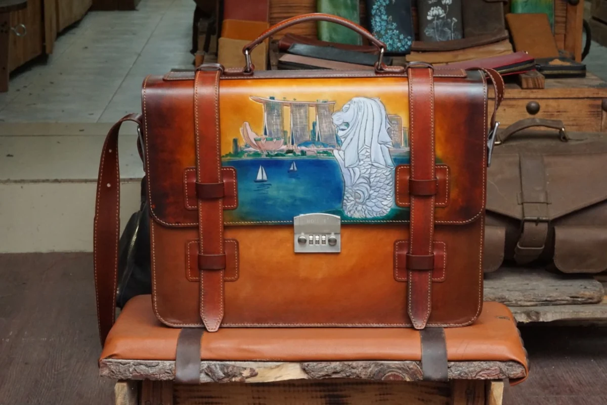 Saigon Leather’s Customizable Artfully Engraved Leather Briefcase version Singapore - Image 3