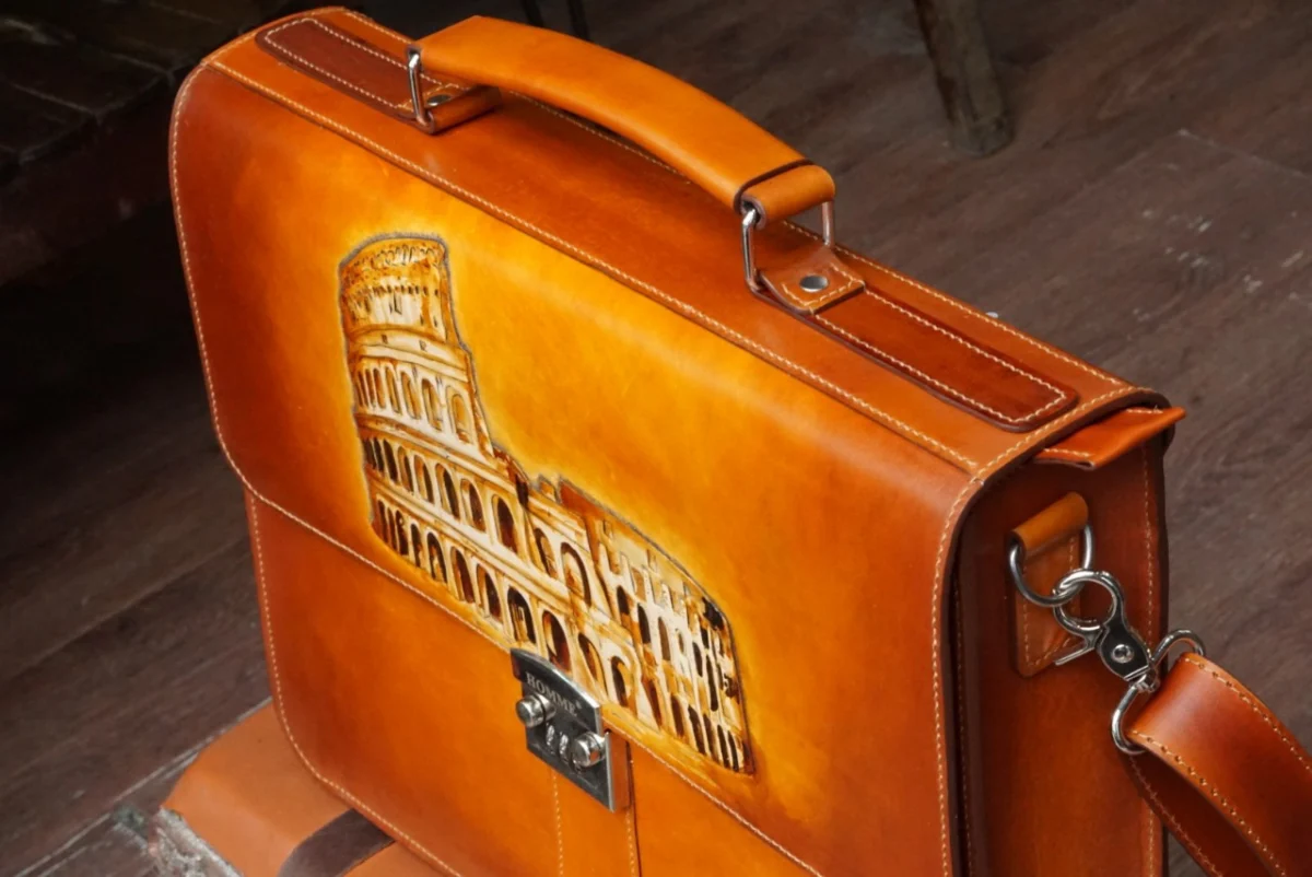 Saigon Leather’s Customizable Artfully Engraved Leather Briefcase - version Colosseum Rome - Image 4