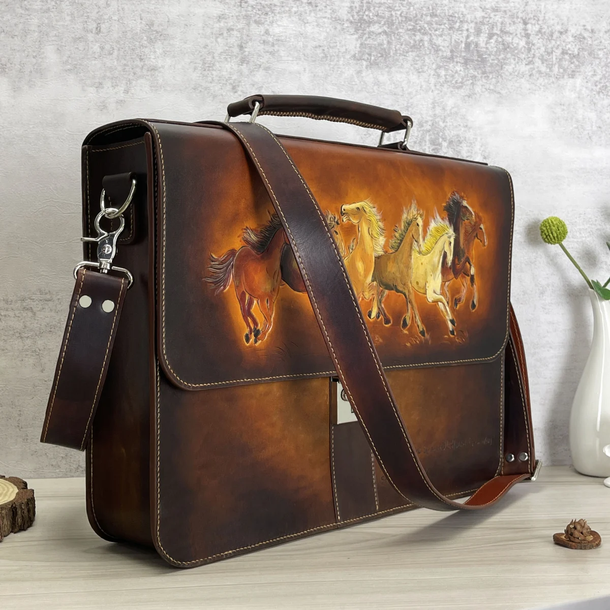 Saigon Leather’s Customizable Artfully Engraved Leather Briefcase - version Unique Code Success - Image 5