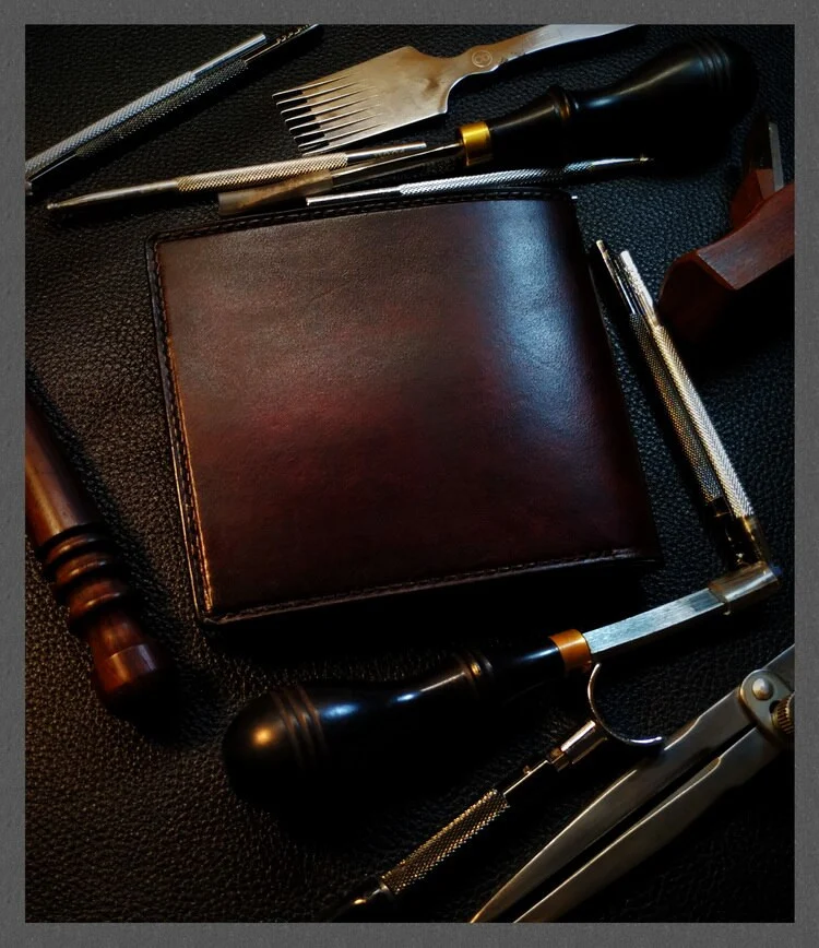 Saigon-Leather Elegance Carved Leather Wallet W706 - Image 3