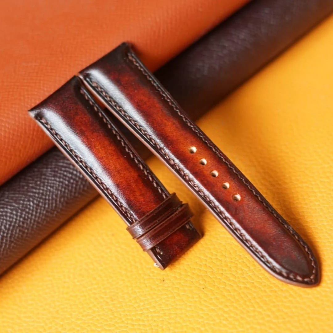 Saigon-Leather Handcrafted Patina Leather Watch Strap - Image 2