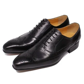 Luxury Handmade Leather Wingtip Oxfords – Black and Red Lace-Up Pointed Toe Formal Shoes for Men