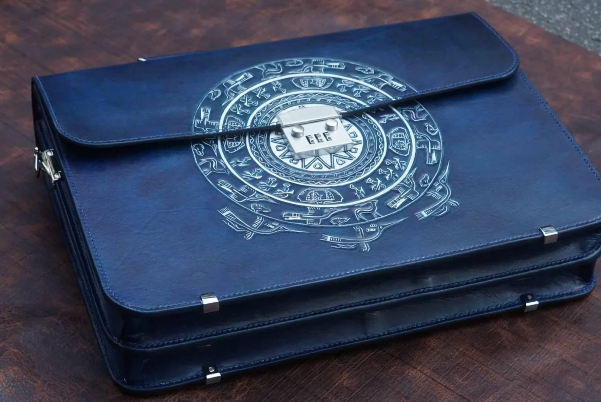 Saigon Leather’s Customizable Artfully Engraved Leather Briefcase – Dong Son Drum Edition - Image 4