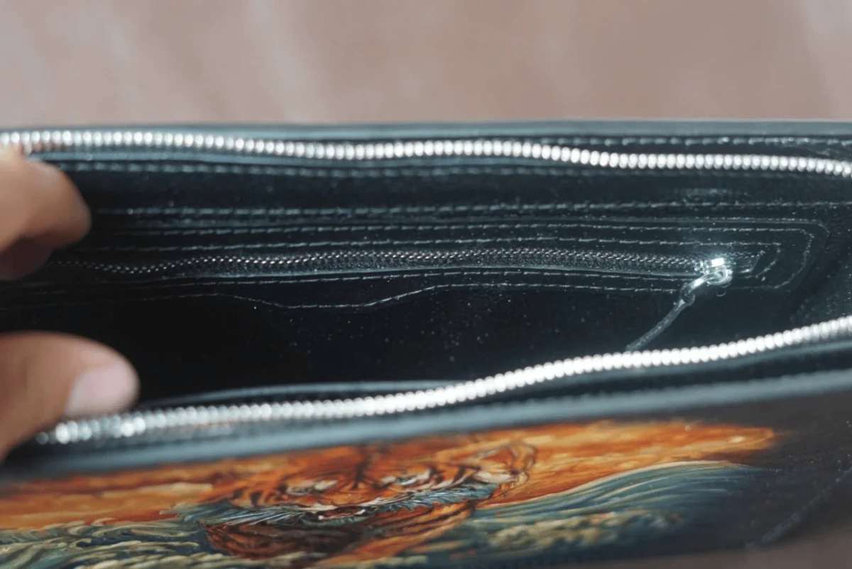 Saigon Leather’s Hand-Carved Leather Handbag – Tiger Through the Waves - Image 8