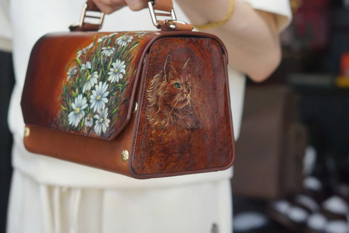 Saigon Leather’s Customizable Handcrafted Leather Handbag – Wild Daisy Reverie Edition - Image 8