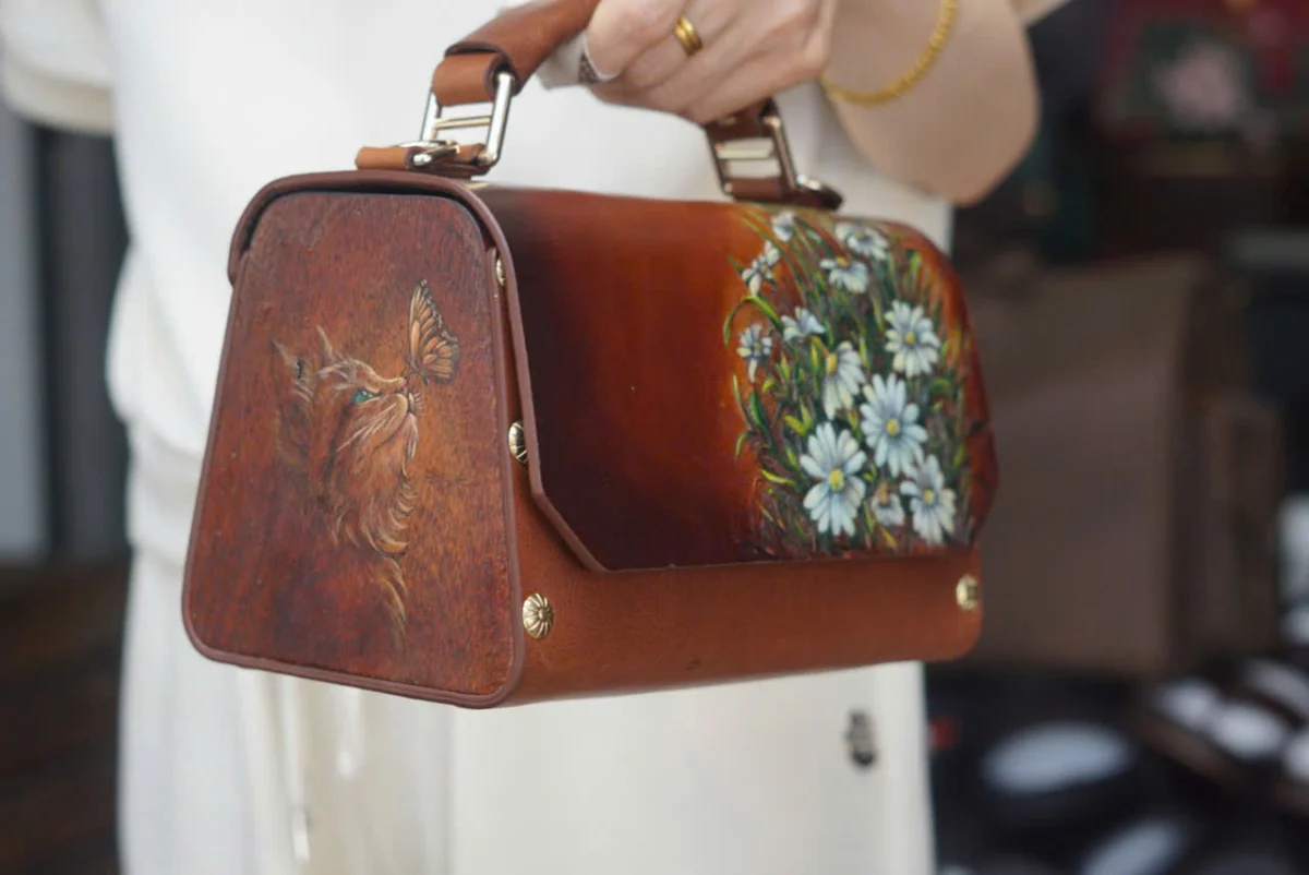 Saigon Leather’s Customizable Handcrafted Leather Handbag – Wild Daisy Reverie Edition - Image 10