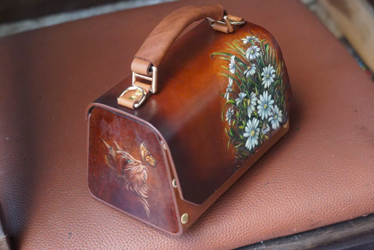 Saigon Leather’s Customizable Handcrafted Leather Handbag – Wild Daisy Reverie Edition - Image 4