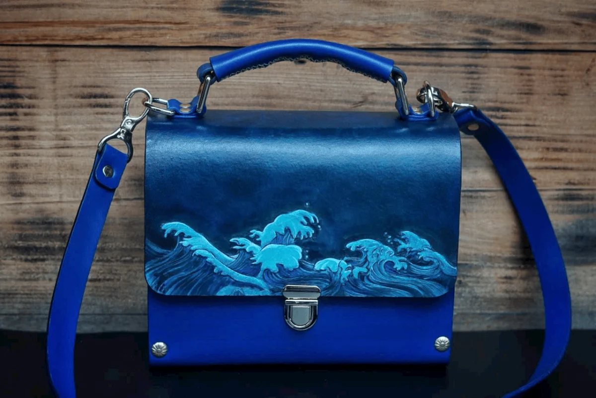 Saigon Leather’s Handcrafted Leather Bag – Ocean Wave Art Edition - Image 3