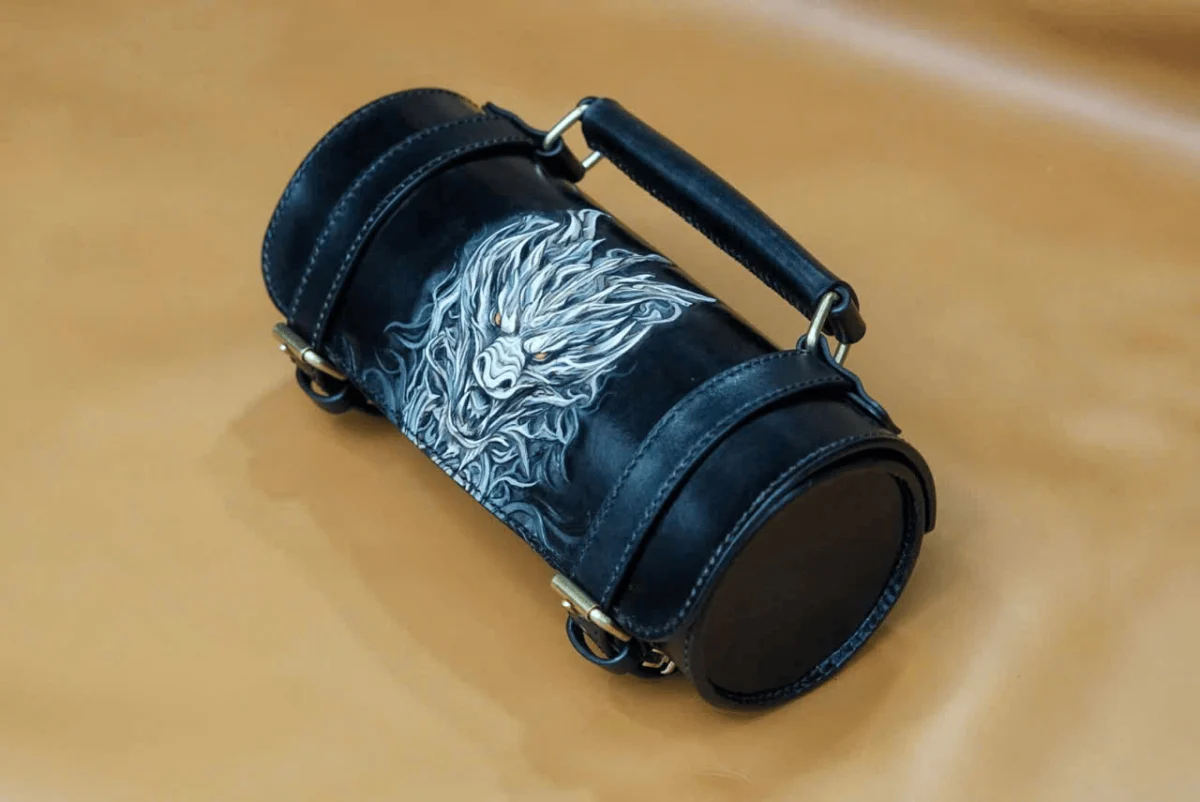 Wolf’s Fury” Handcrafted Leather Barrel Bag – 3D Carved & Hand-Painted Art - Image 2