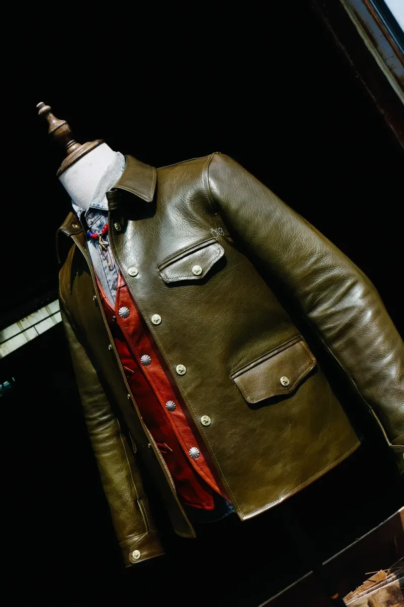 Customized Genuine Leather Coat β Classic Casual Brakeman Style, Luxury Rare Green Edition - Image 2